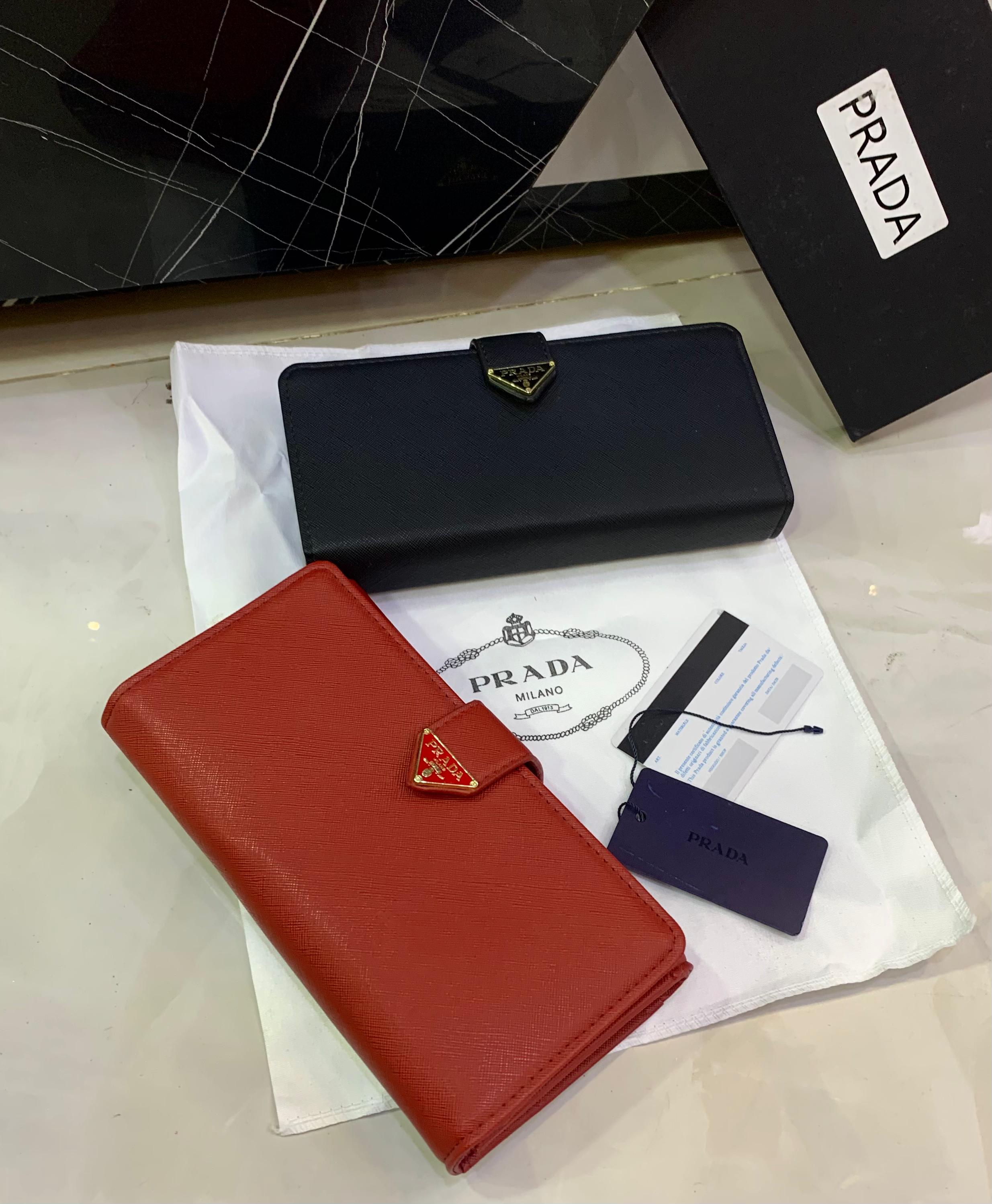 PRADA Ladies Wallet