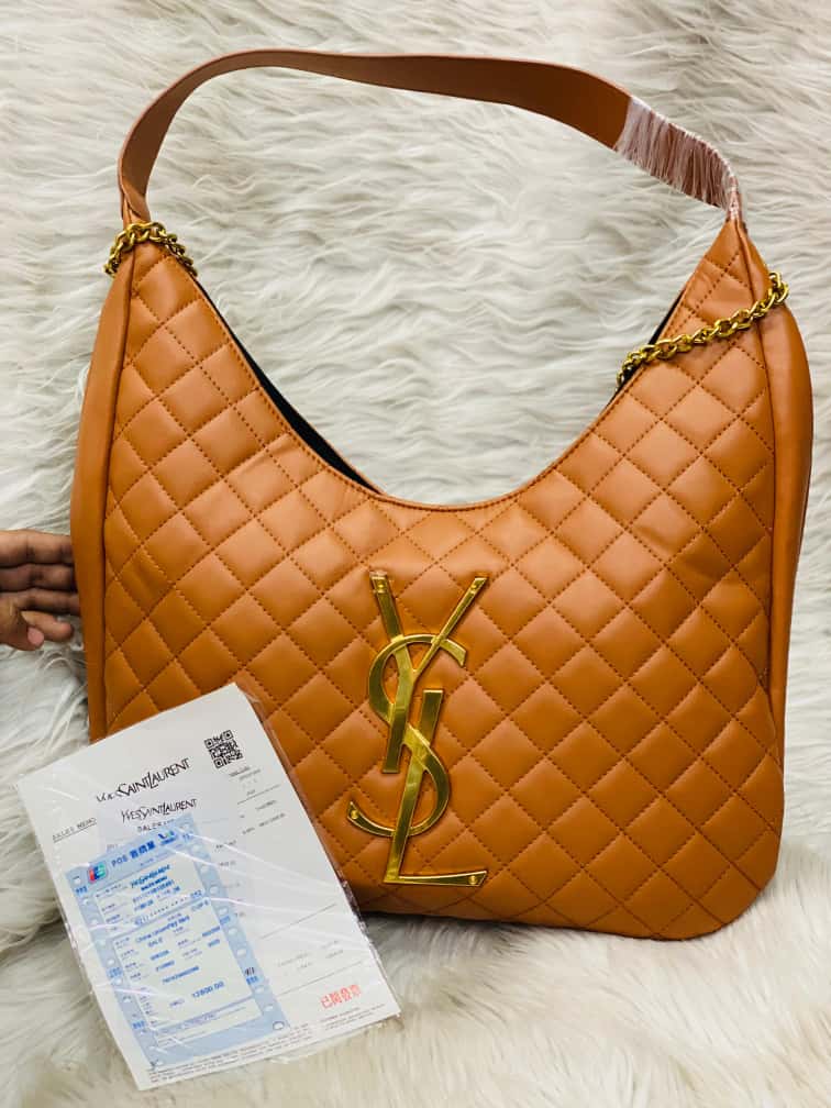 SAINT LAURENT Official Model