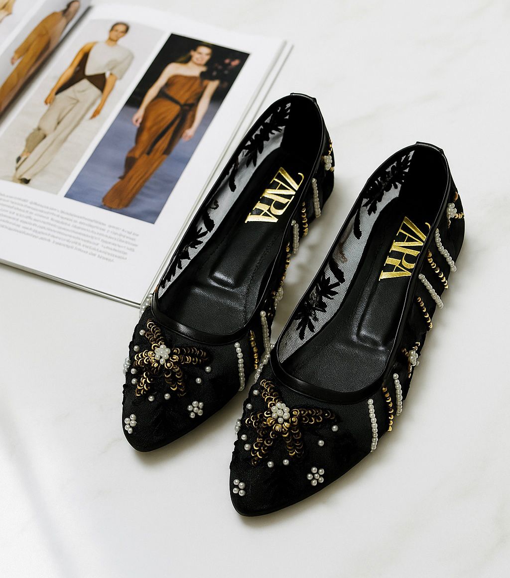 ZARA Embroidered Pumps