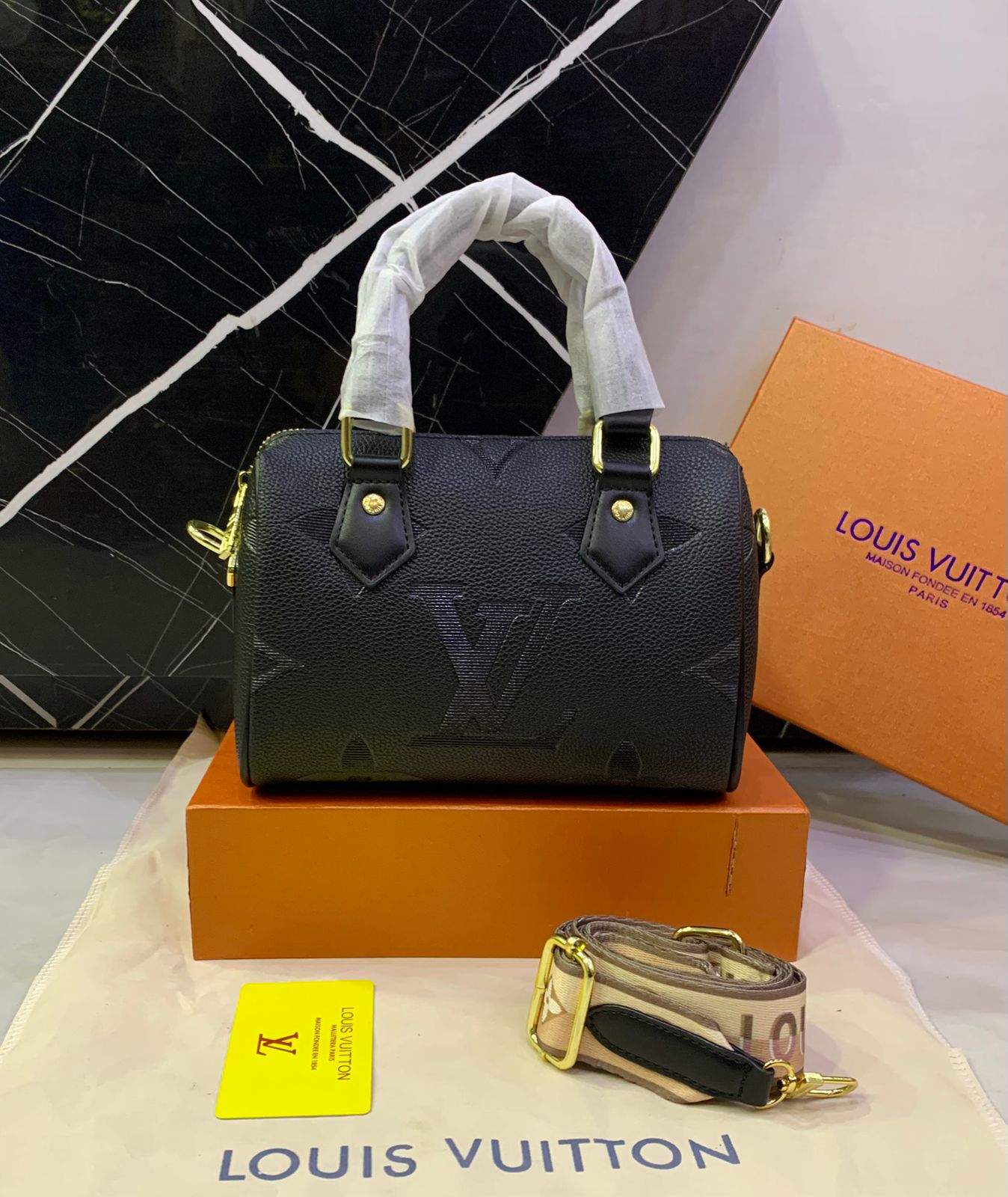 LOUIS VUITTON CROSSBODY
