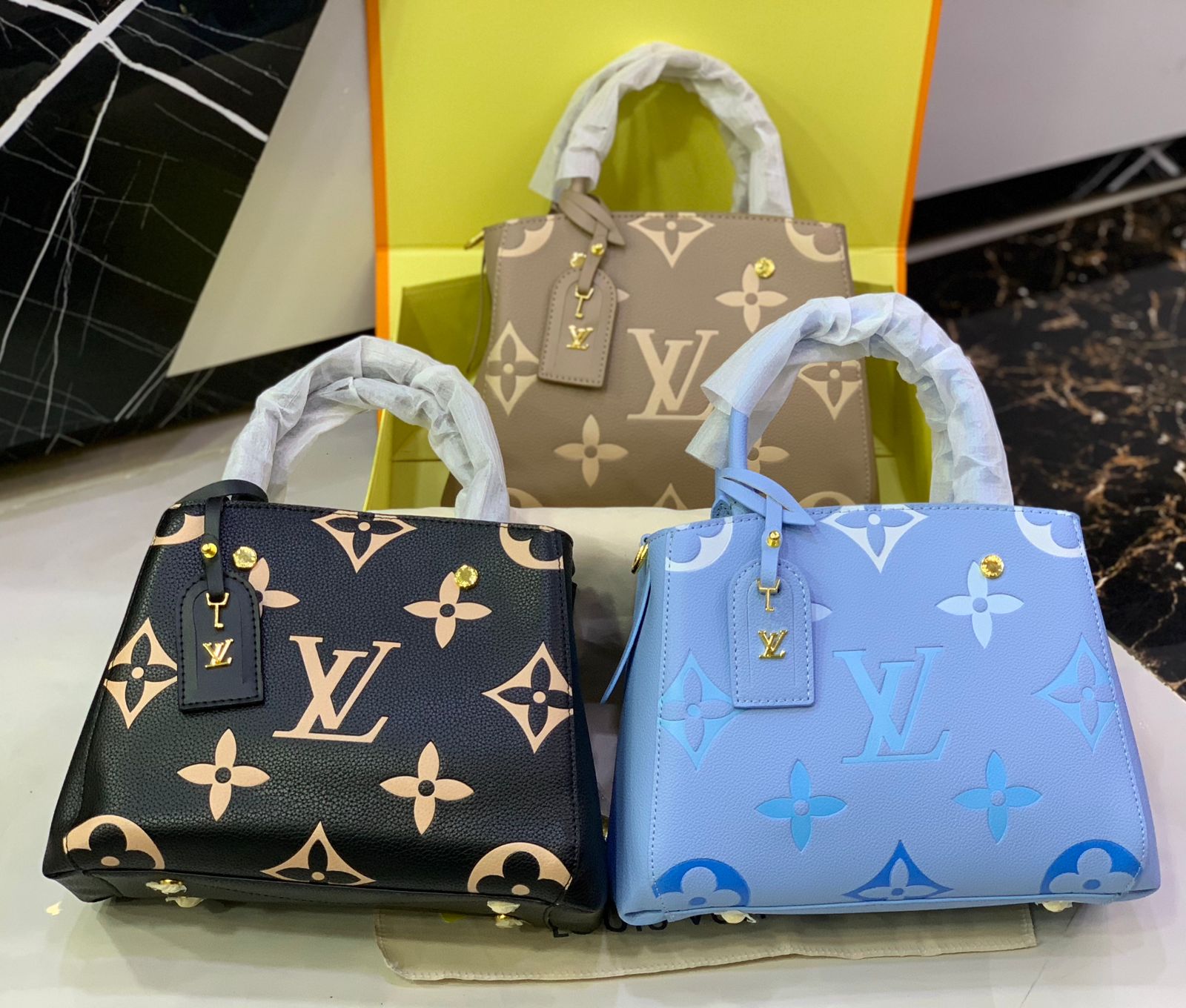 LOUIS VUITTON