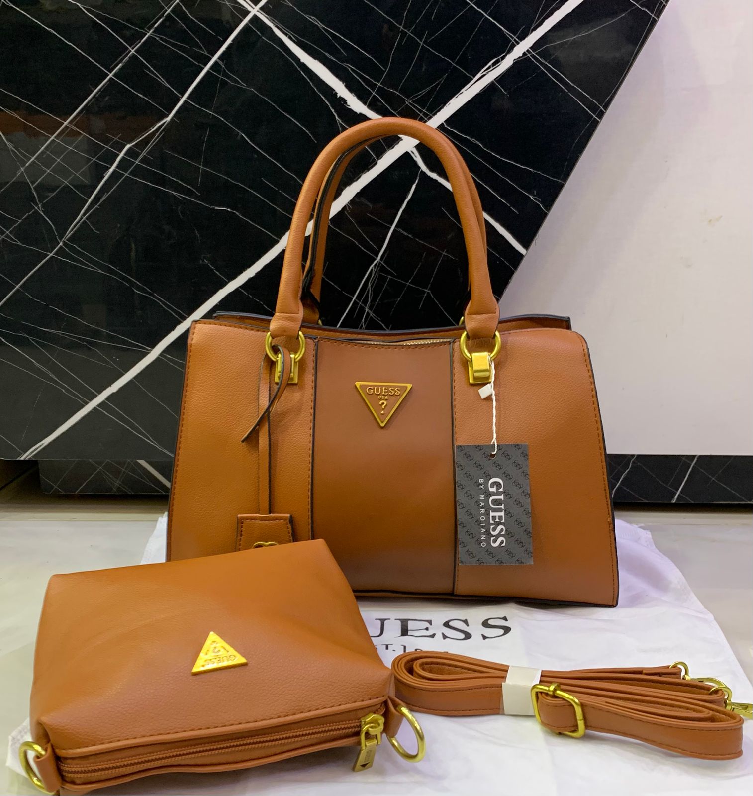 GUESS 2 PCS HANDBAG