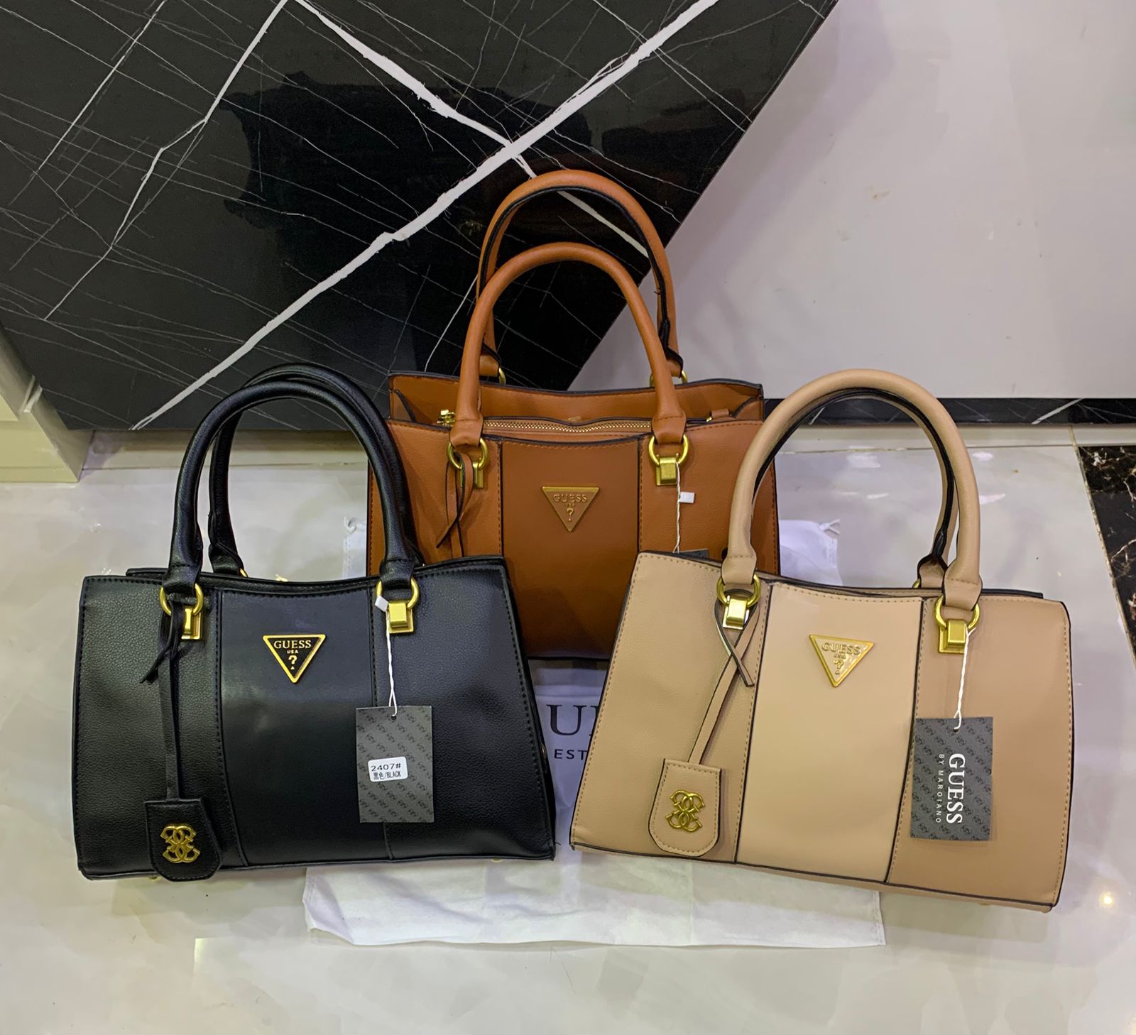 GUESS 2 PCS HANDBAG