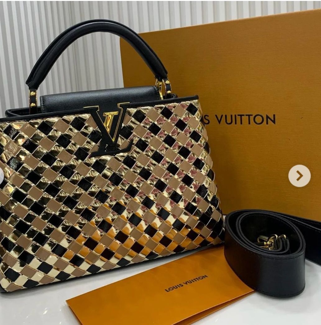 LOUIS VUITTON