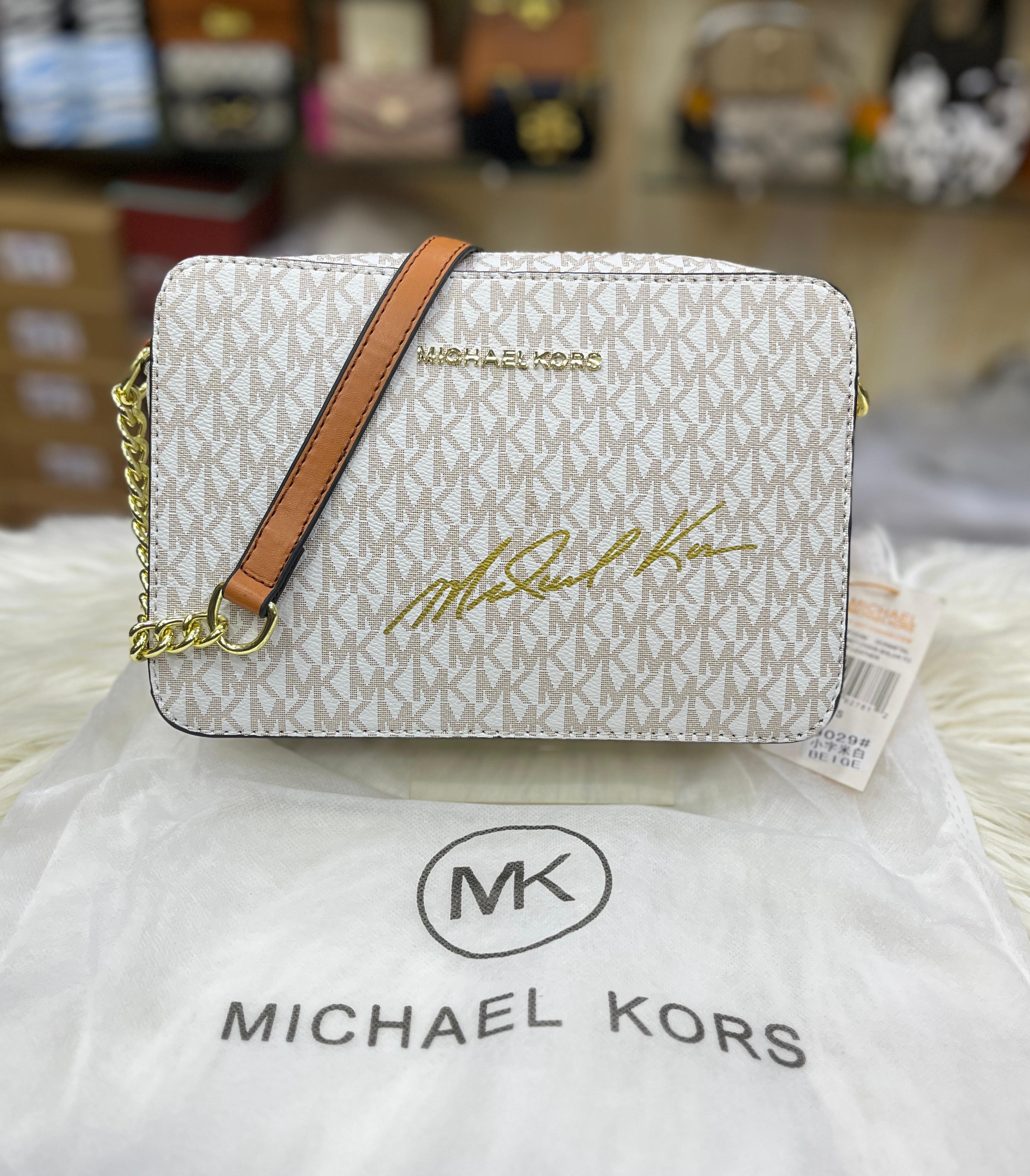 MICHAEL KORS JET SET MEDIUM SIGNATURE CROSSBODY