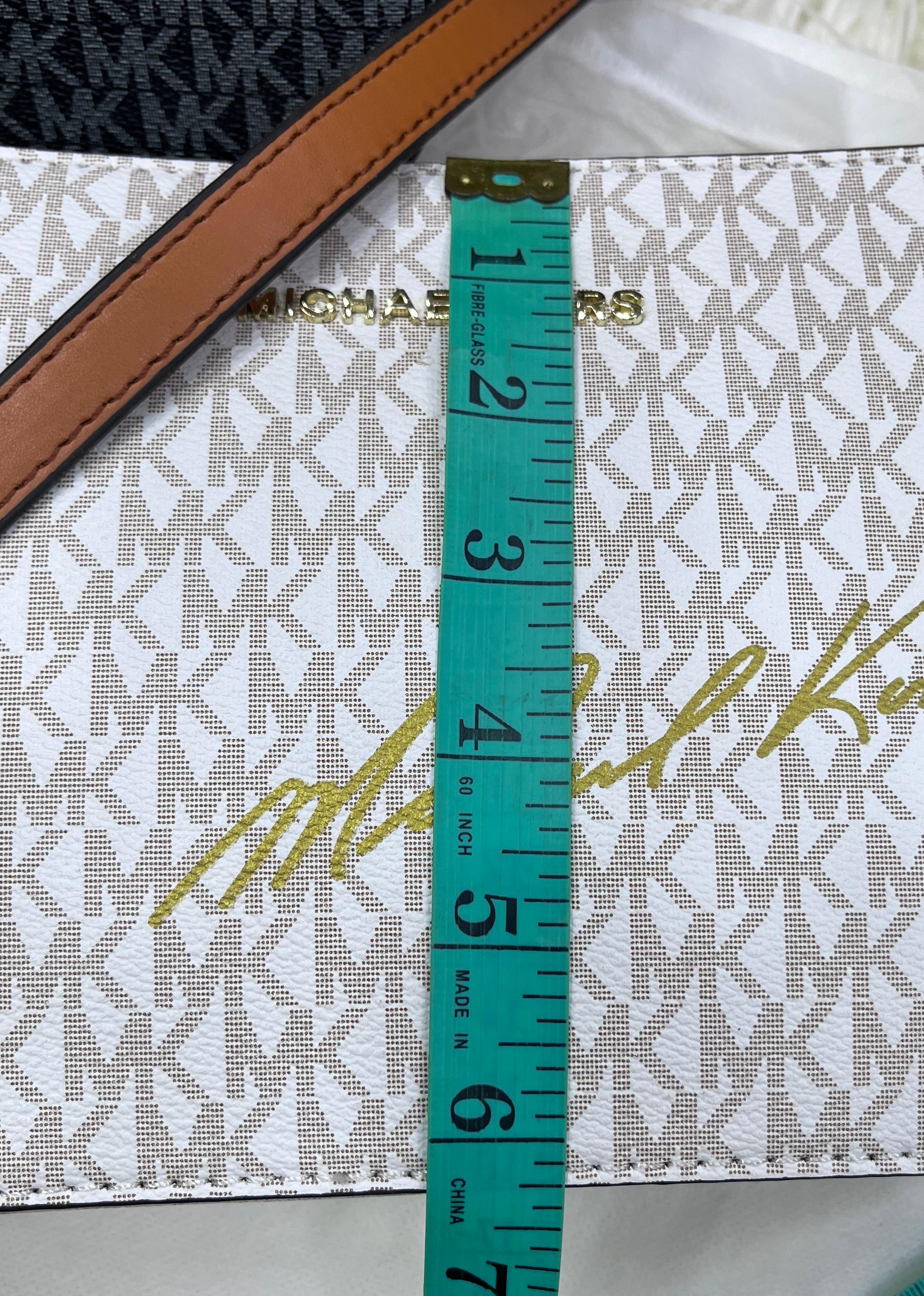 MICHAEL KORS JET SET MEDIUM SIGNATURE CROSSBODY