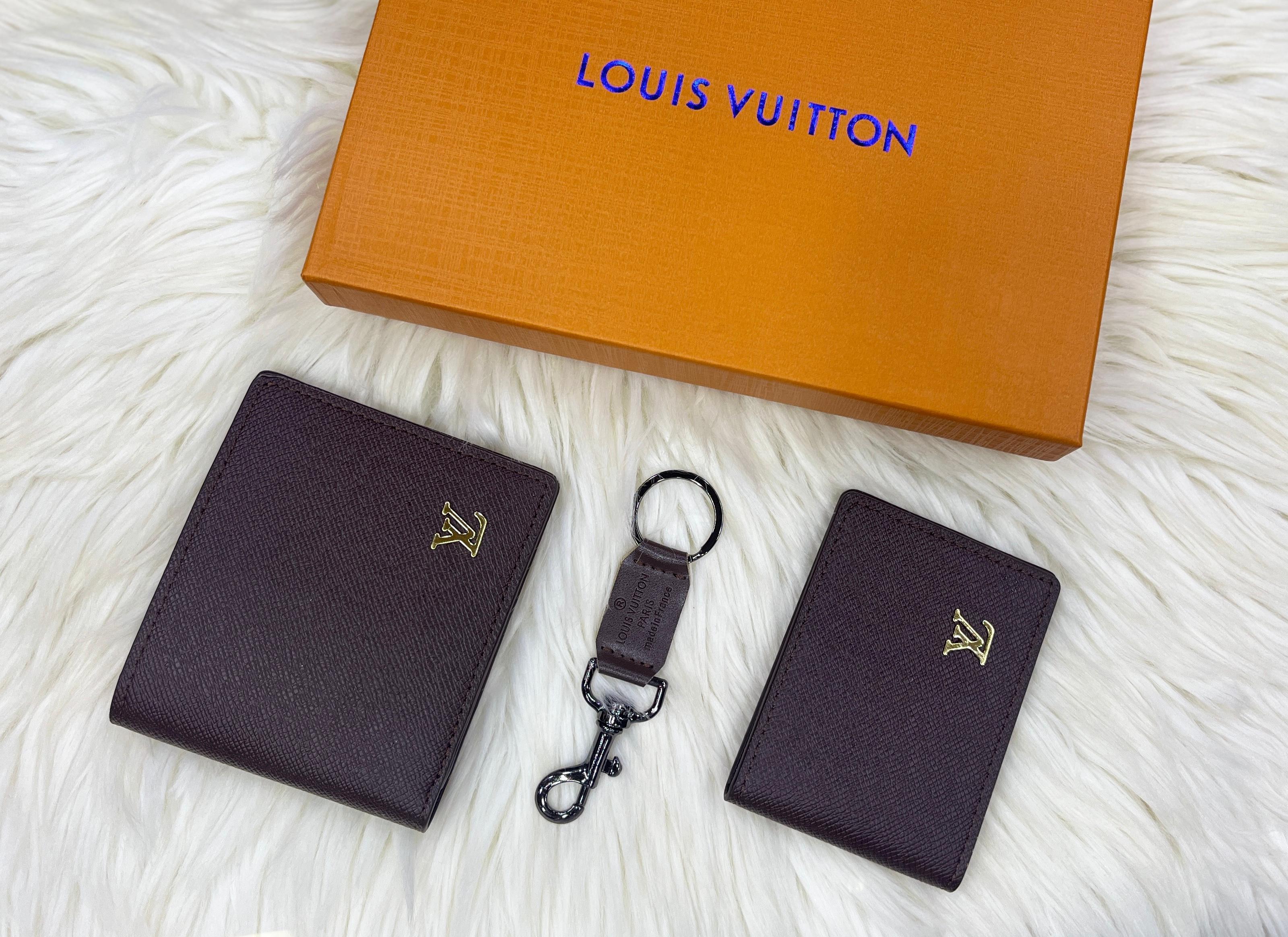 GUCCI & LOUIS VUITTON WALLET