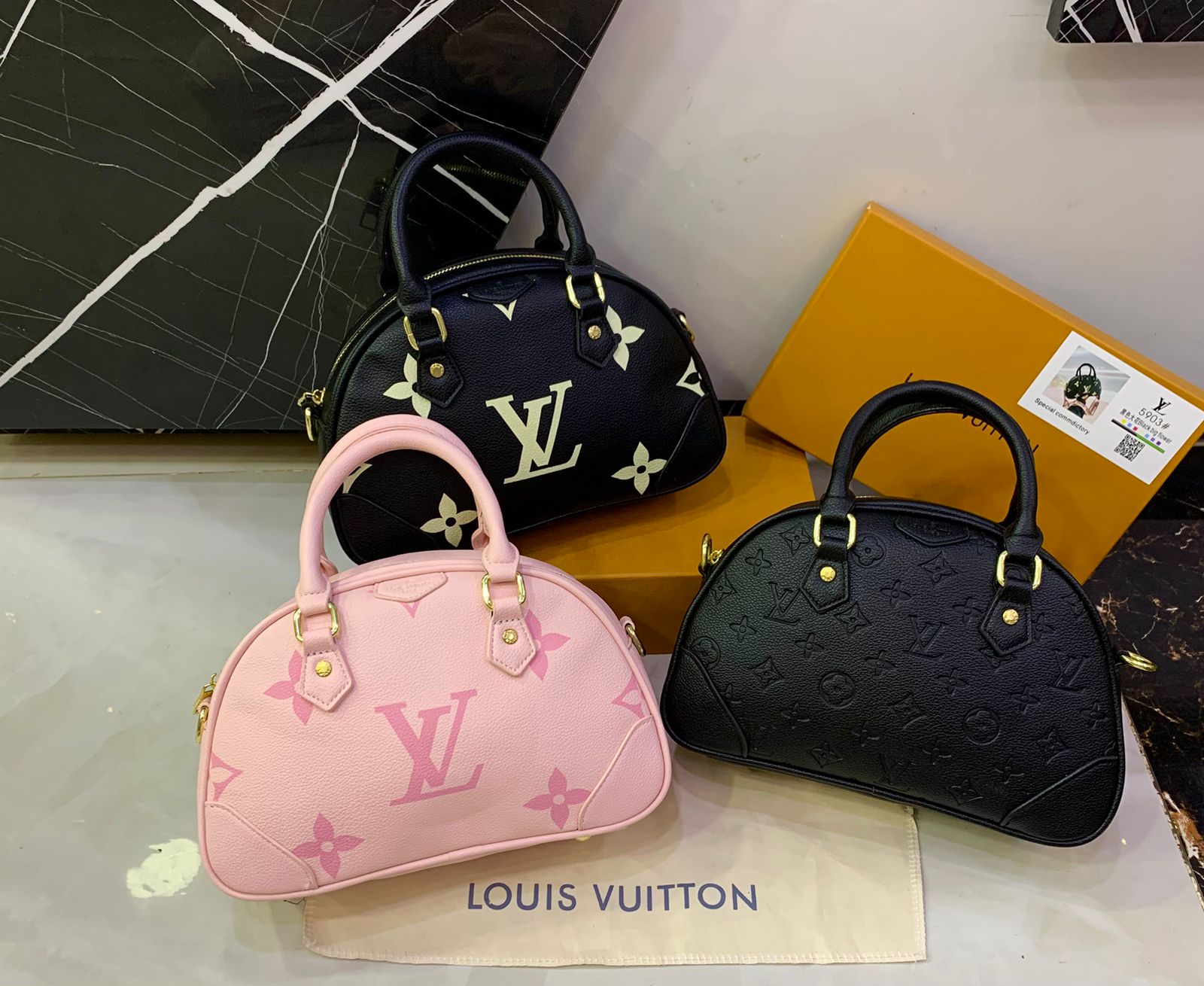LOUIS VUITTON CROSSBODY