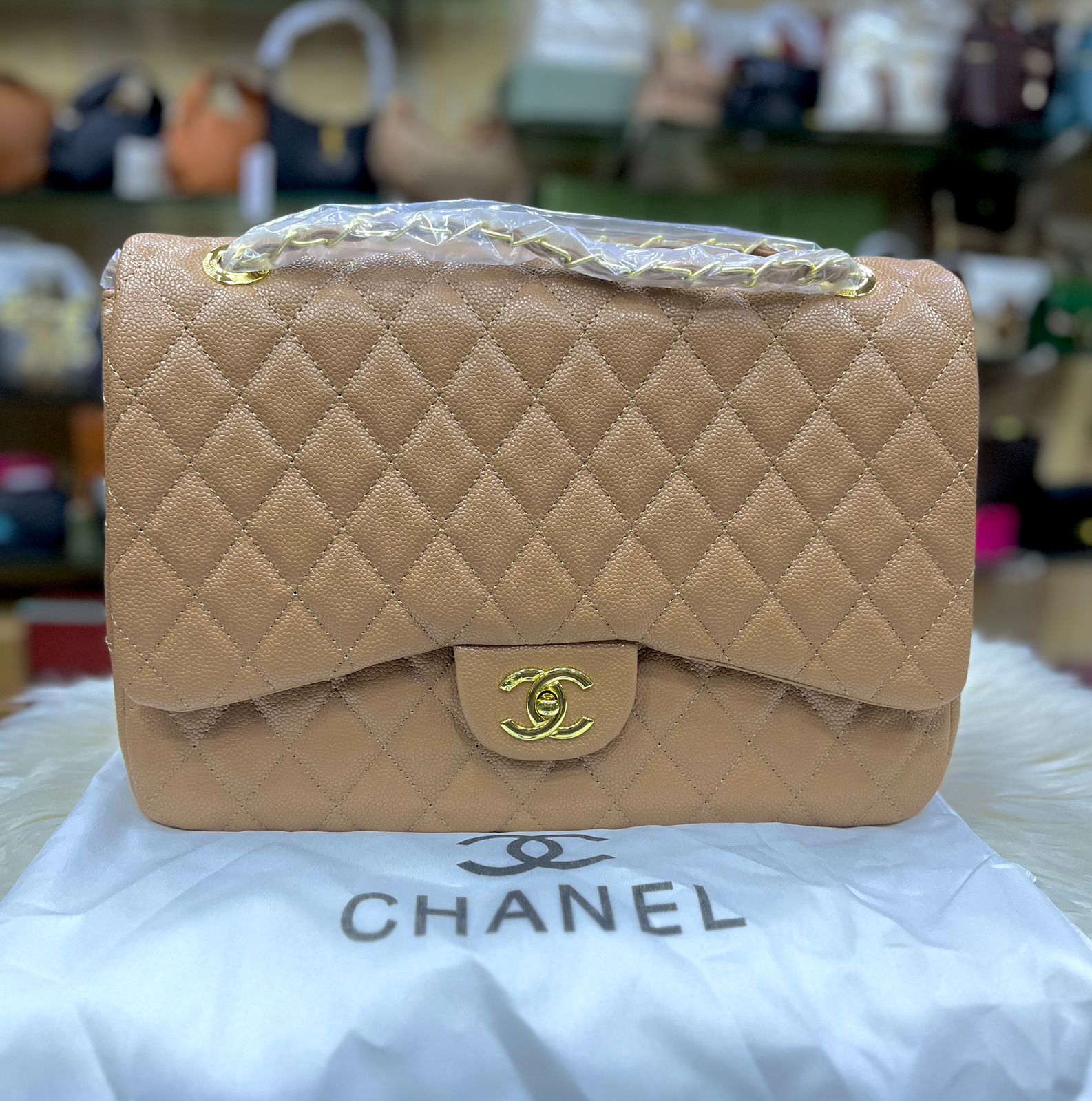 CHANEL JUMBO CLASSIC DOUBLE FLAP