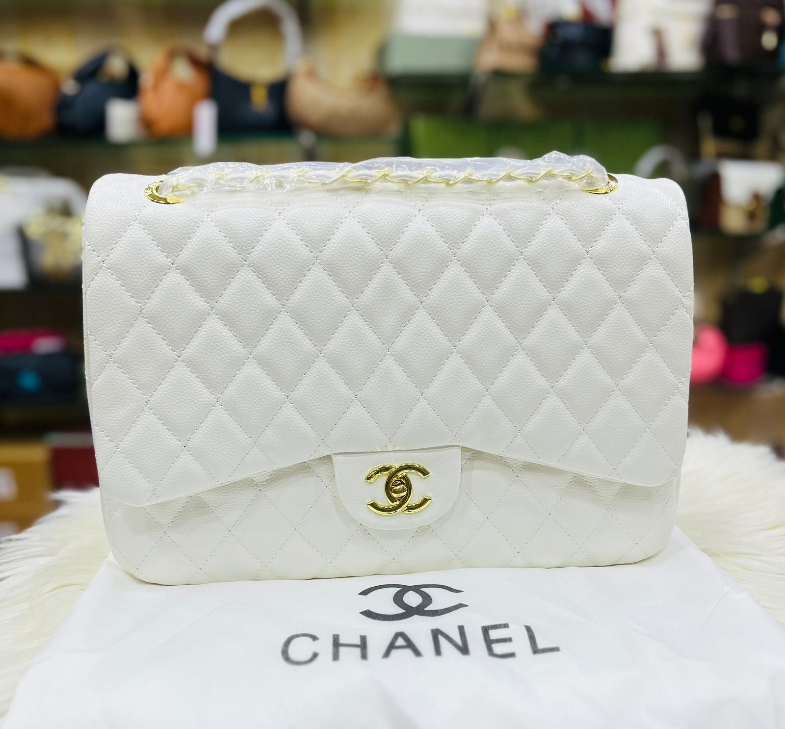 CHANEL JUMBO CLASSIC DOUBLE FLAP